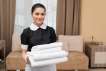 Angajam housekeeping porter Londra